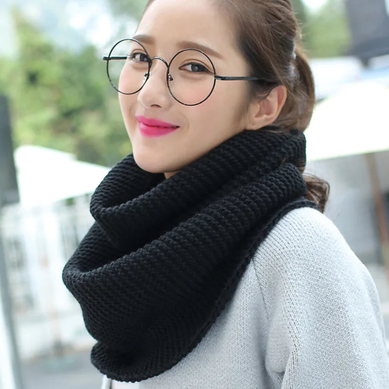 Unisex Winter Knitted Infinity Scarf – Super Chunky Loop Neck Warmer