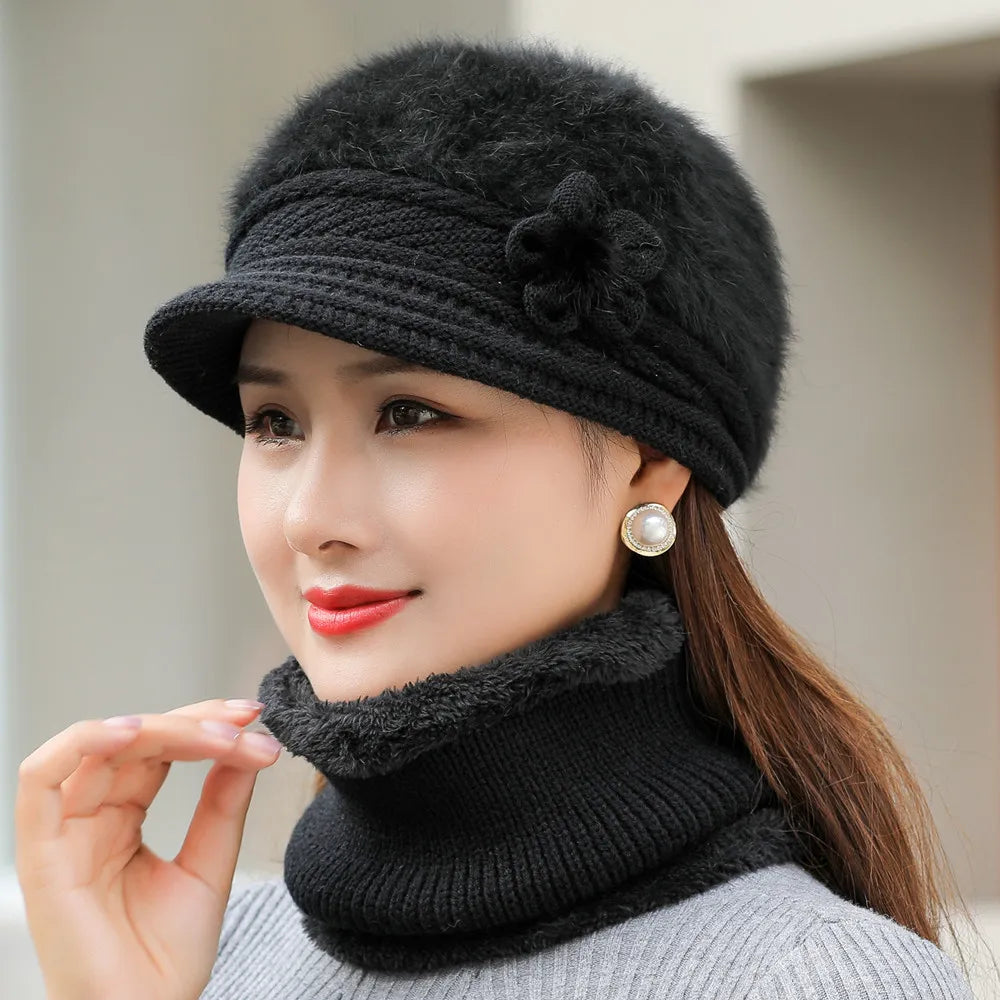 Women’s Winter Hat & Scarf Set – Faux Fur Knitted Flow