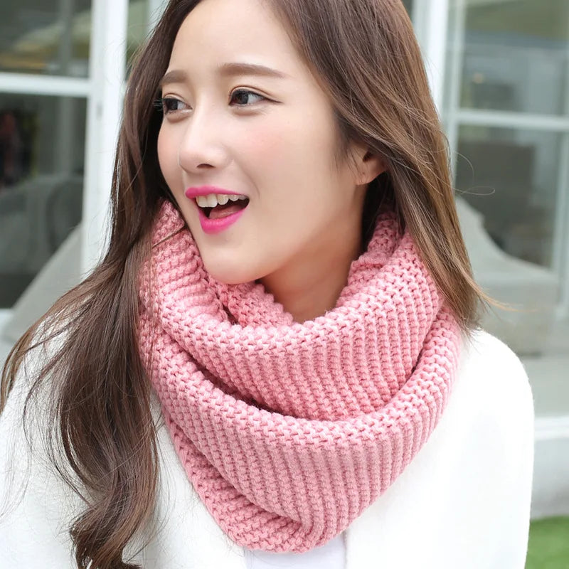 Unisex Winter Knitted Infinity Scarf – Super Chunky Loop Neck Warmer