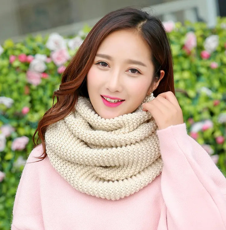 Unisex Winter Knitted Infinity Scarf – Super Chunky Loop Neck Warmer