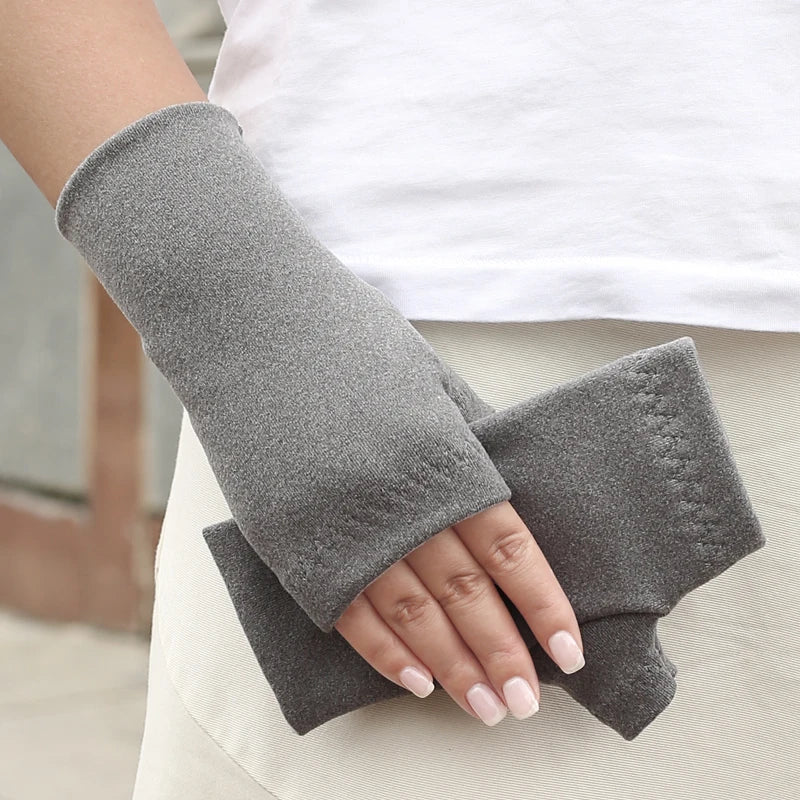 Winter Half-Finger Gloves – Warm, Non-Slip for Cycling and Outdoor Use