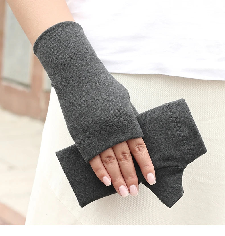 Winter Half-Finger Gloves – Warm, Non-Slip for Cycling and Outdoor Use
