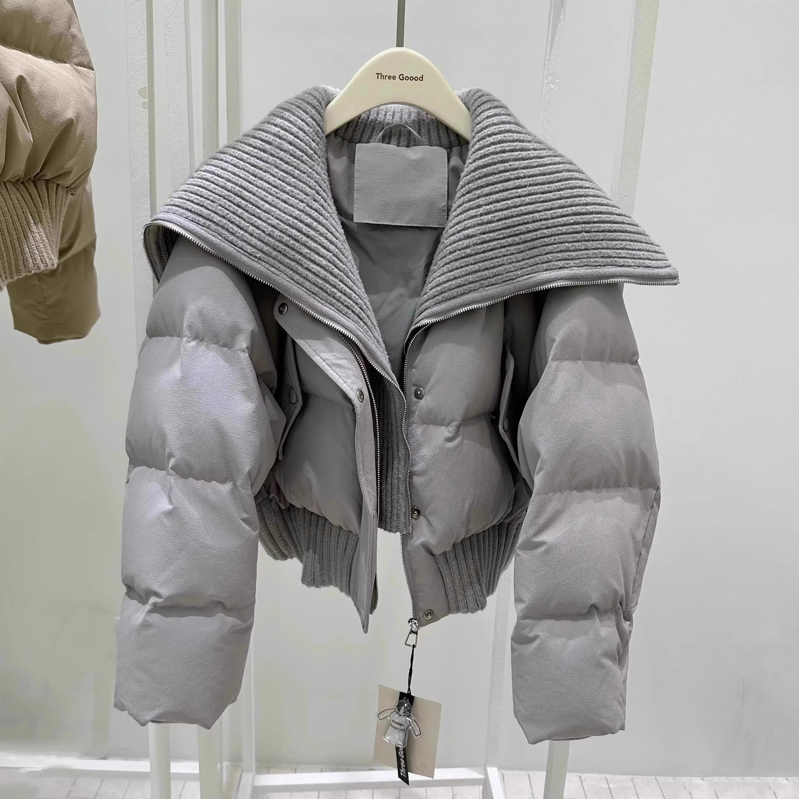 Women’s Short Down Jacket, High Waist Zipper Puffer Coat for Winter Casual Wear